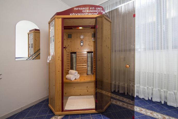 Imagen de la piscina del Kurhotel Unter den Linden. Foto 19