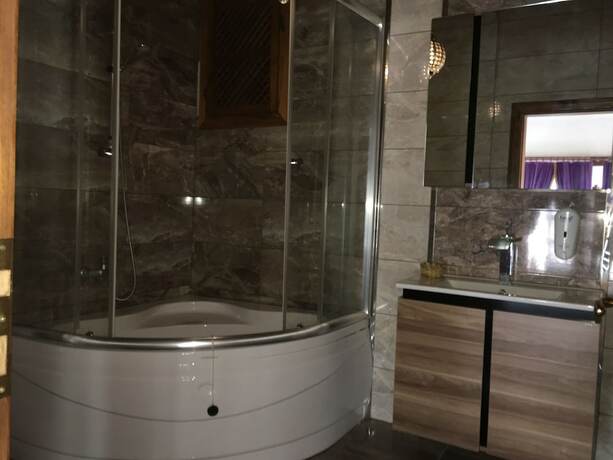 Imagen de la habitación del Kuscu Han Otel. Foto 6