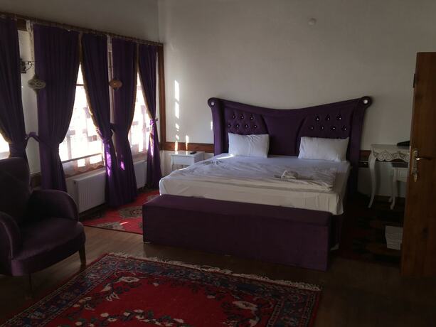 Imagen de la habitación del Kuscu Han Otel. Foto 7