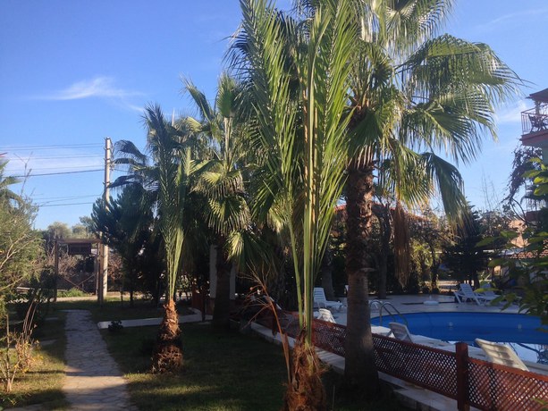 Imagen de la piscina del Kutle Hotel. Foto 16