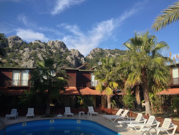 Imagen de la piscina del Kutle Hotel. Foto 19