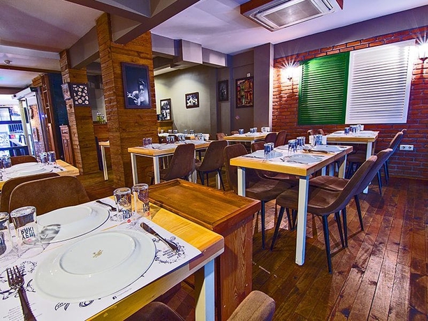 Imagen del bar/restaurante del Kuzen Otel - Adults Only. Foto 6