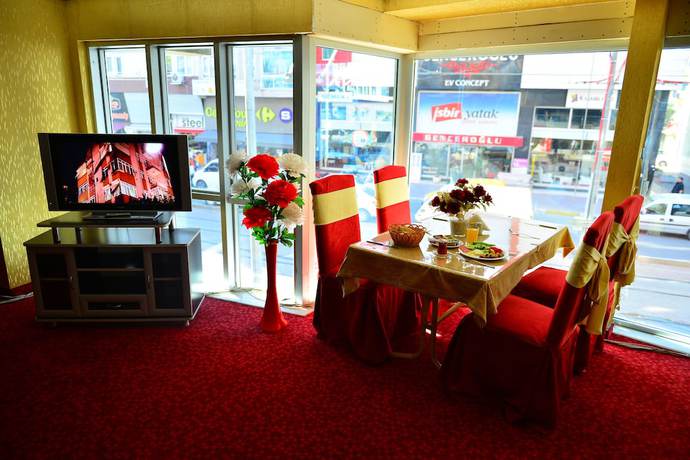 Imagen del bar/restaurante del Kıvrak Hotel. Foto 3