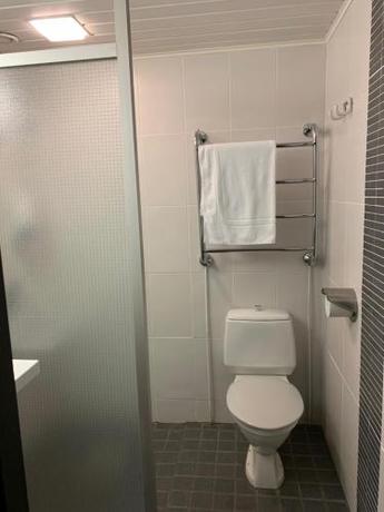 Imagen de la habitación del Kylpyl&auml;hotelli Kiannon Kuohut. Foto 10