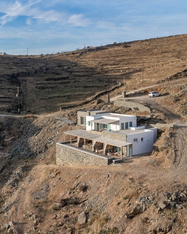Imagen general del Kyon Beach Suites Kythnos. Foto 1