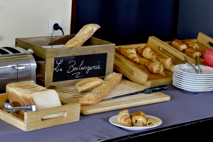 Imagen del bar/restaurante del Kyriad Annecy Nord - Epagny, Le Blanc Chat. Foto 3