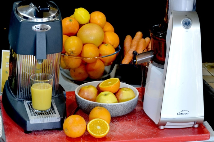 Imagen del bar/restaurante del Kyriad Annecy Nord - Epagny, Le Blanc Chat. Foto 5