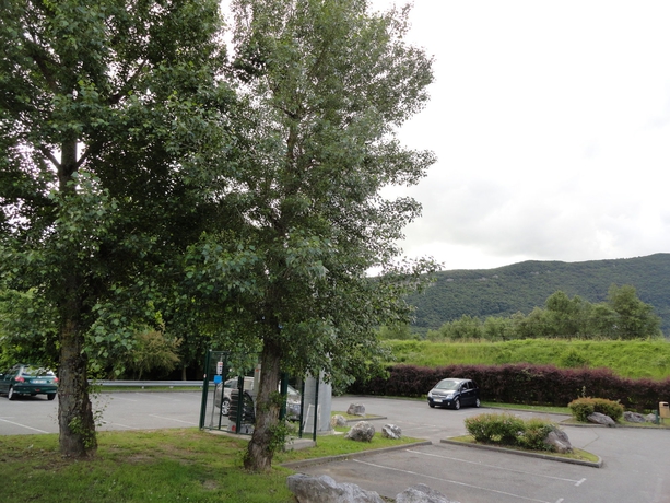 Imagen de los exteriores del Kyriad Direct Annemasse - Genève. Foto 15