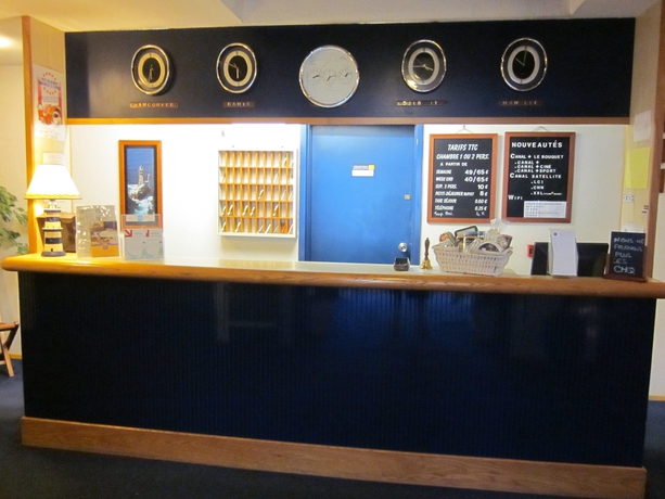 Imagen de los interiores del Kyriad Direct Nantes La Beaujeoire. Foto 13