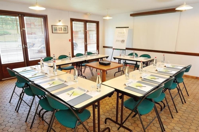 Imagen de los interiores del Kyriad Direct Soissons. Foto 15