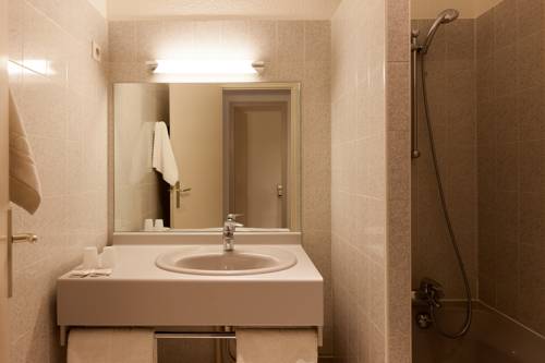 Imagen de la habitación del Kyriad Sens. Foto 8