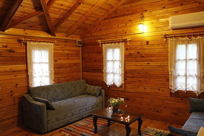 Imagen general del Kızılb&uuml;k Ahşap Evleri. Foto 13