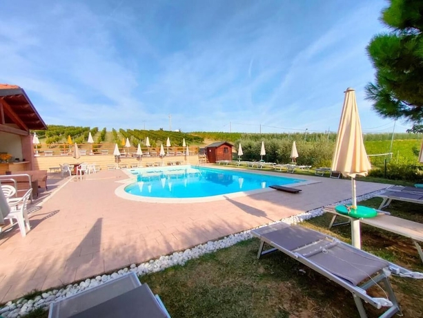 Imagen de la piscina del LA SABBIONA. Foto 14