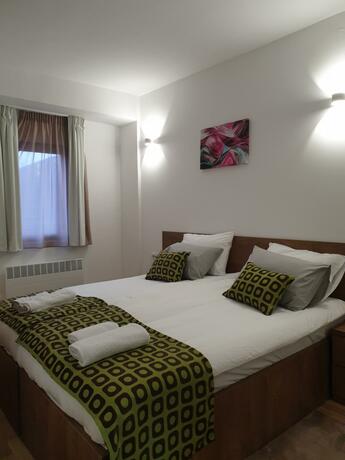 Imagen general del LAKEVIEW Hotel Apartments. Foto 42