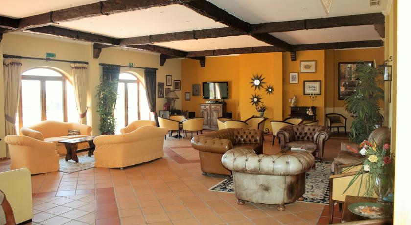 Imagen de los interiores del LAM club. Foto 8