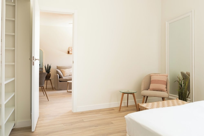 Imagen de la habitación del LAN Suites. Foto 12