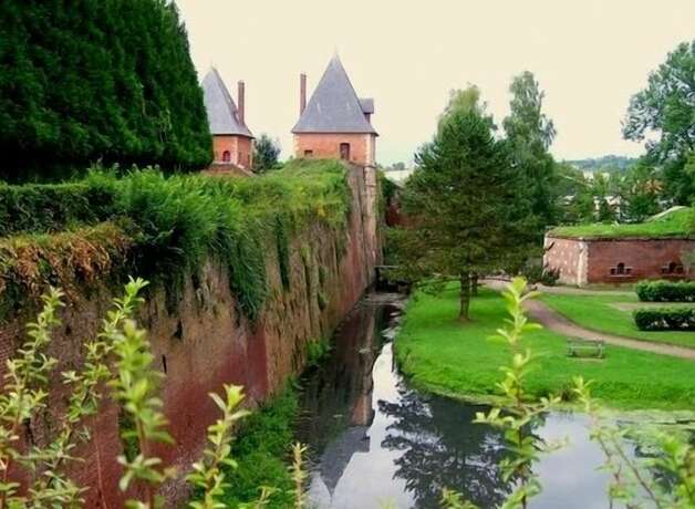 Imagen general del L\'Auberge des Remparts. Foto 1