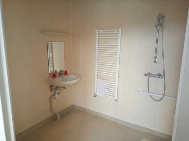 Imagen de la habitación del L\'Auberge des Remparts. Foto 13