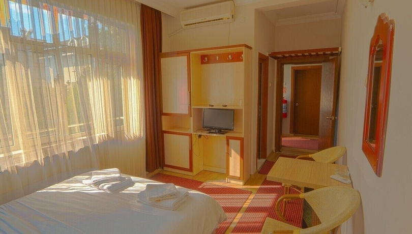 Imagen de la habitación del LEMAN AK&Ccedil;AY OTEL. Foto 5