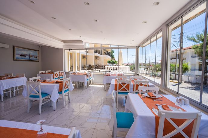Imagen del bar/restaurante del LESLION HOTEL TURUNC. Foto 5