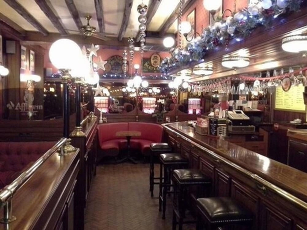 Imagen de los interiores del L\'Esplanade. Foto 16