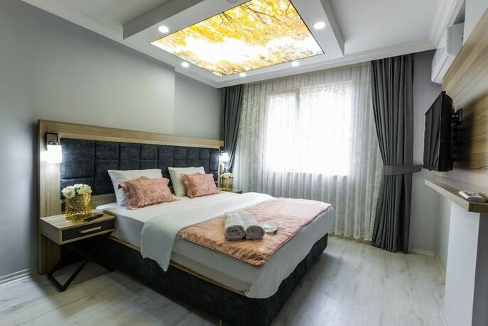 Imagen general del LİFE POOL SUİTE HOTEL. Foto 3