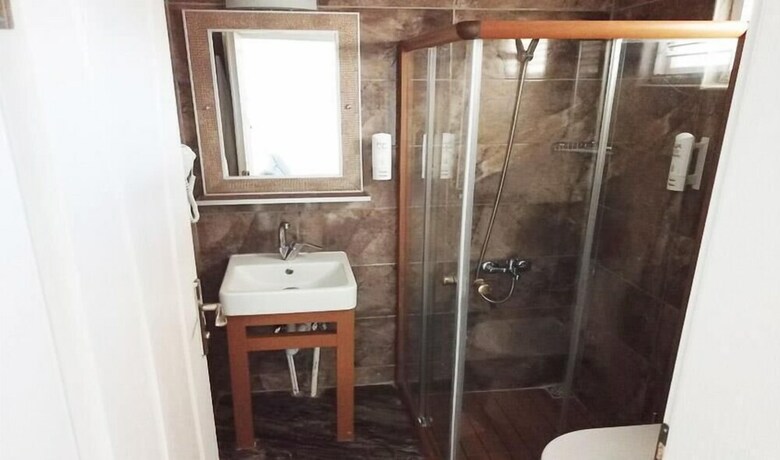 Imagen de la habitación del LİMAN BEACH HOTEL. Foto 12