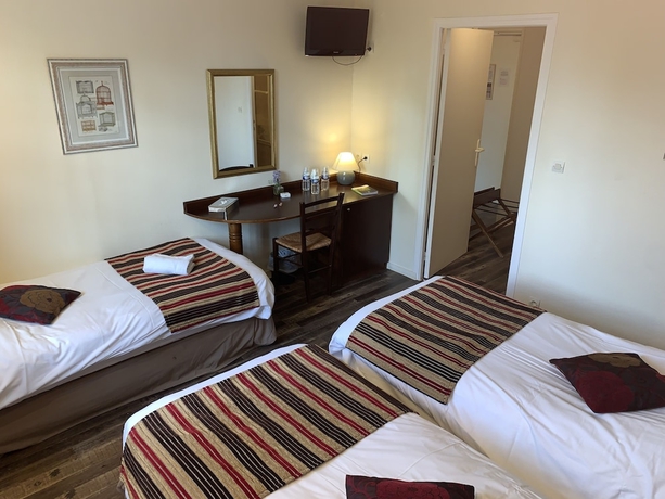 Imagen de la habitación del LOGIS H&Ocirc;TEL LES NYMPHEAS. Foto 7