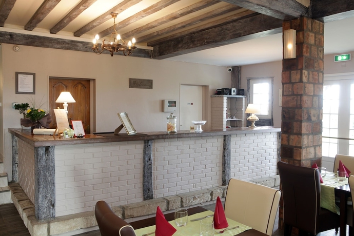 Imagen de los interiores del LOGIS H&Ocirc;TEL LES NYMPHEAS. Foto 15