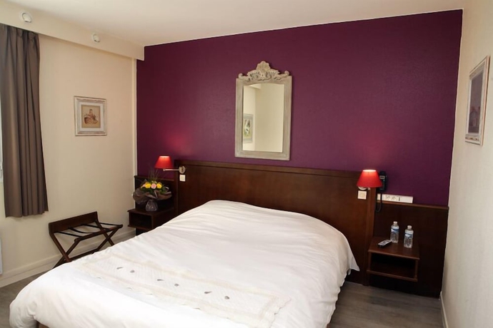 Imagen de la habitación del LOGIS H&Ocirc;TEL LES NYMPHEAS. Foto 13
