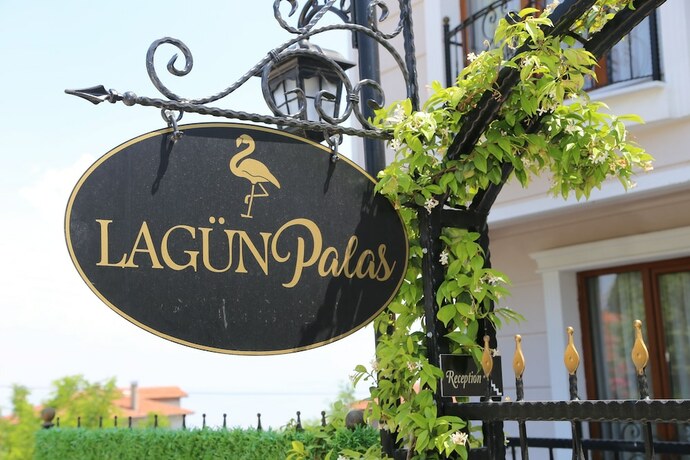 Imagen general del LP Lagun Palas. Foto 10