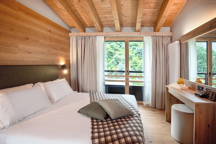 Imagen de la habitación del LVG Hotel Collection - Cascata d\'Otro Mountain Lodge. Foto 2