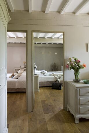 Imagen de la habitación del La Bastide de Voulonne. Foto 18