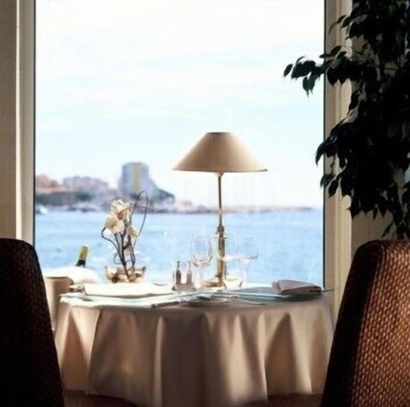 Imagen del bar/restaurante del La Belle Aurore, Sainte-Maxime. Foto 4
