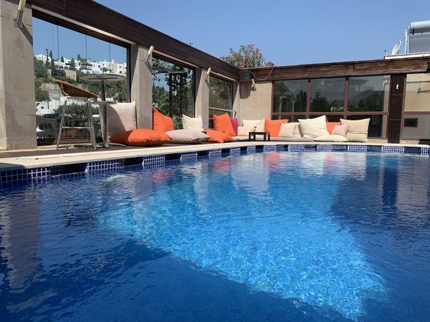 Imagen de la piscina del La Bonita Hotel Bodrum. Foto 16