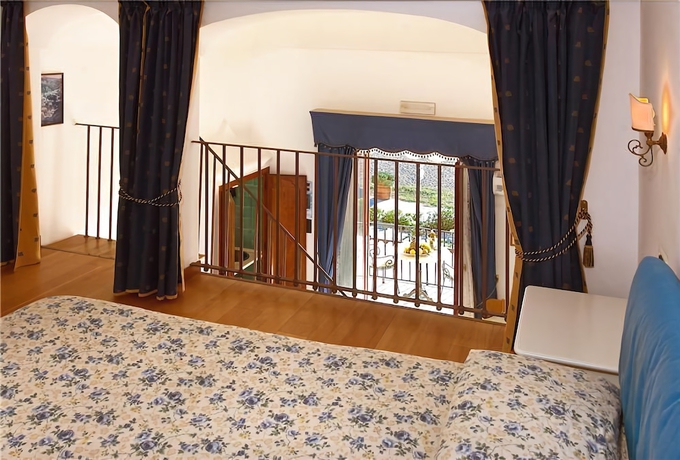 Imagen de la habitación del La Caravella Positano Beach, Residence. Foto 9