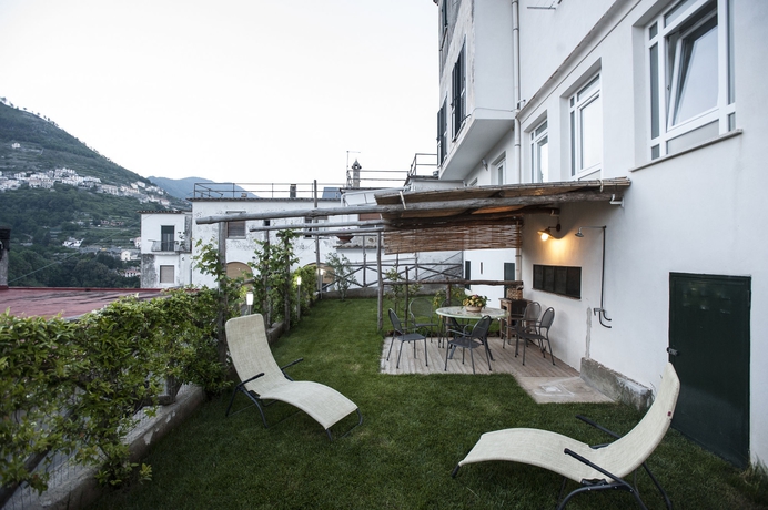 Imagen de los exteriores del La Casa Di Carla. Foto 12