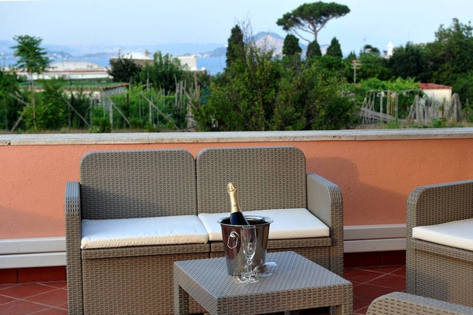 Imagen de los exteriores del La Casa Sul Faro. Foto 16