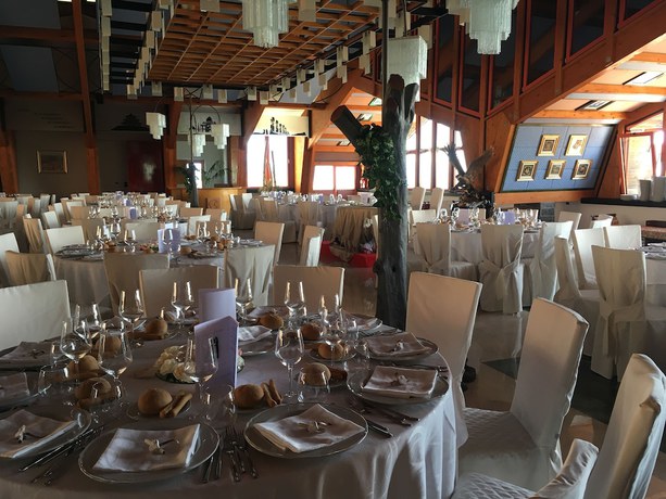 Imagen del bar/restaurante del La Cittadella Dell\'Oasi Hotel. Foto 7