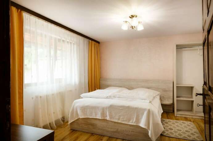 Imagen de la habitación del La Colțul Castelului. Foto 14