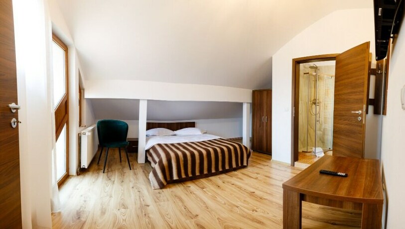 Imagen de la habitación del La Colțul Castelului. Foto 19