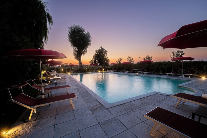 Imagen general del La Corte San Lorenzo. Foto 10