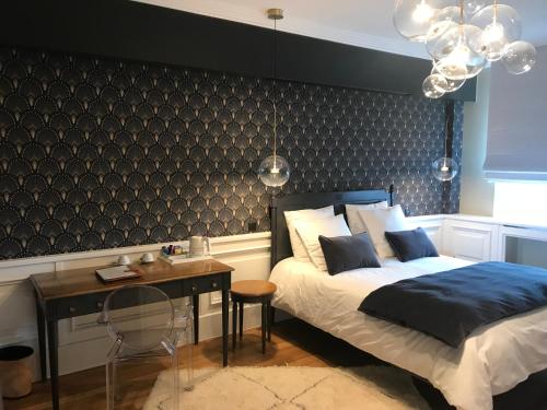 Imagen de la habitación del La Demeure De La Dame Du Fer By Philippe Jégo. Foto 6