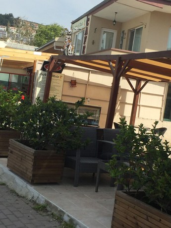 Imagen general del La Fontaine Guzelyali Hotel. Foto 2