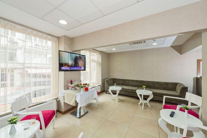 Imagen de los interiores del La Garden Hotel, Fatih. Foto 17