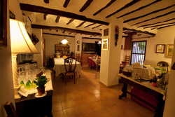 Imagen de los interiores del La Linda Tapada. Foto 5