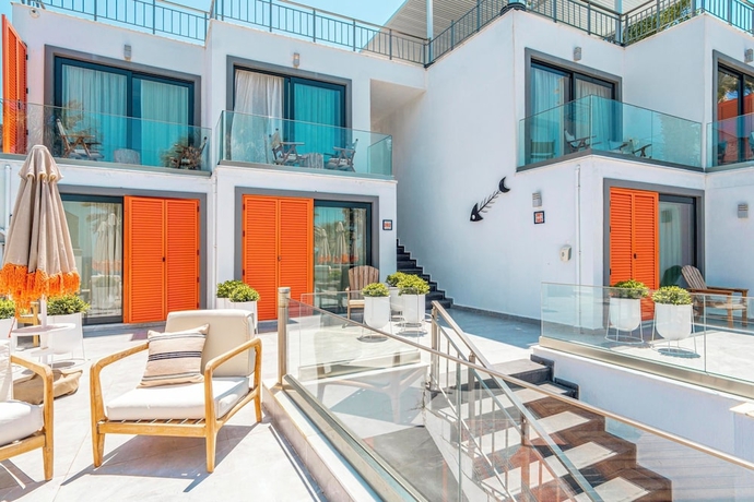 Imagen de los interiores del La Local BeachandHotel Yalıkavak. Foto 16