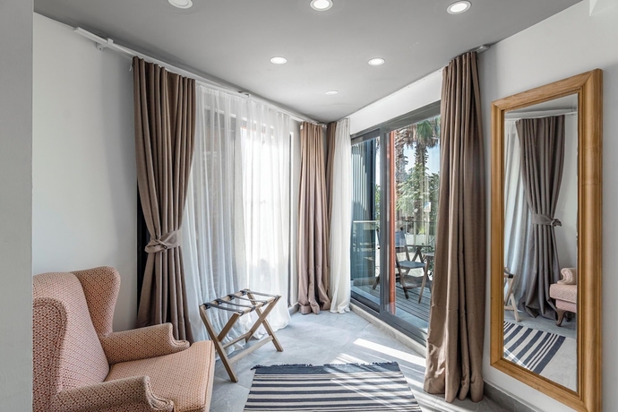 Imagen de la habitación del La Local BeachandHotel Yalıkavak. Foto 11