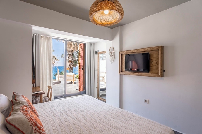 Imagen de la habitación del La Local BeachandHotel Yalıkavak. Foto 13