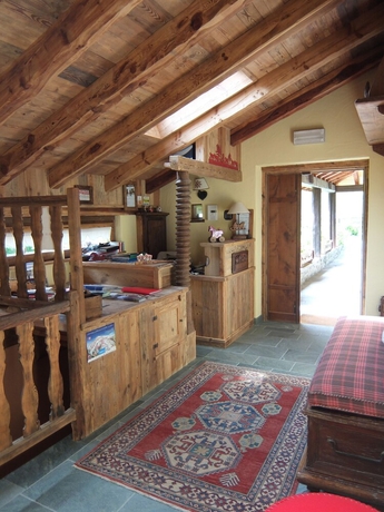 Imagen de los interiores del La Luge D'antan. Foto 17